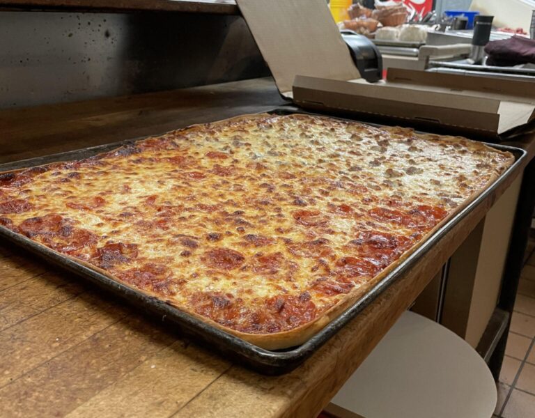 catering in kenosha, pizza for parties, pizza near me, delivery pizza, pizza in kenosha, kenosha pizza, dinner near me